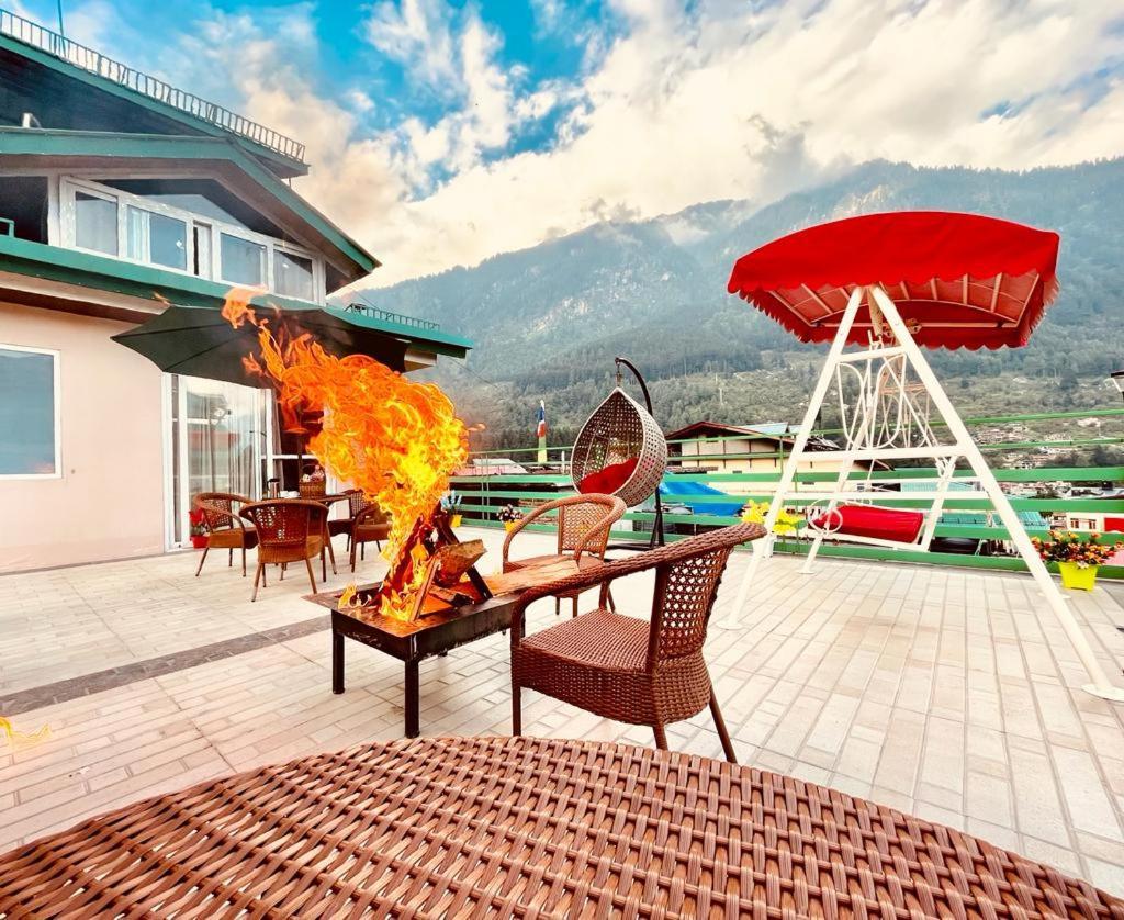 Tata Vista Resort Mall Road Manali - Centrally Heated & Air Cooled Екстериор снимка